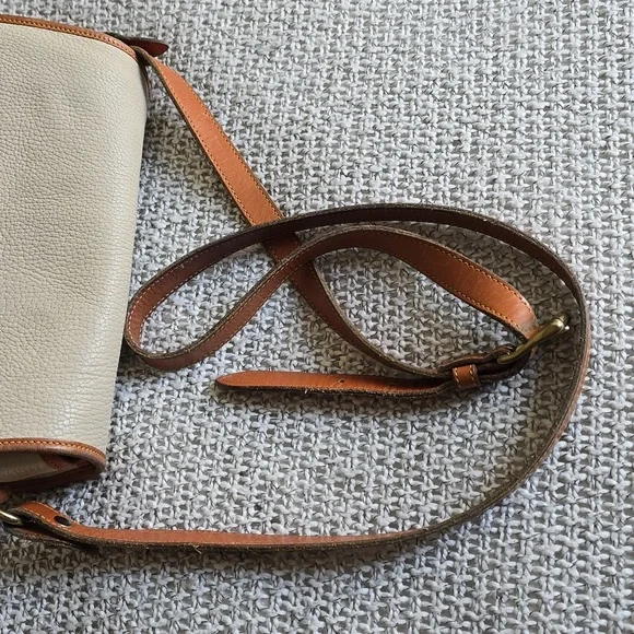 Dooney and Bourke vintage equestrian style bag